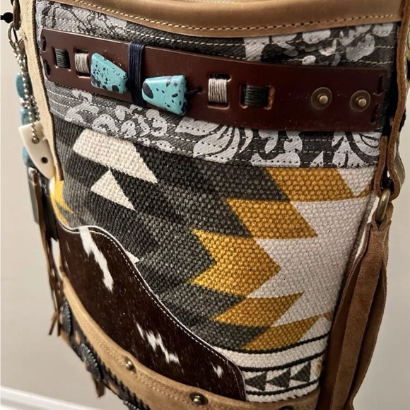 New Myra Concealed Western Boho Crossbody Bag Native American Design Fashion Bag - Picture 5 of 11